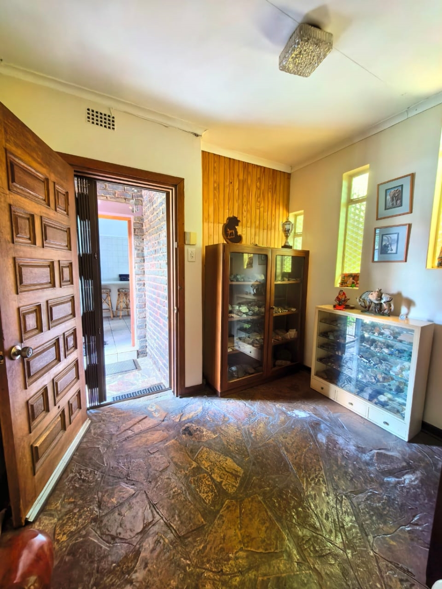 4 Bedroom Property for Sale in Vaalpark Free State